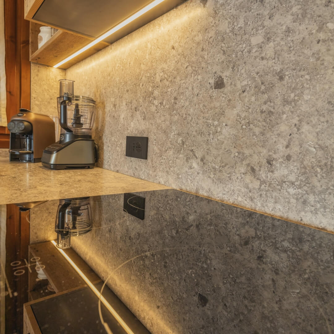 Dettaglio di arredo moderno in una cucina