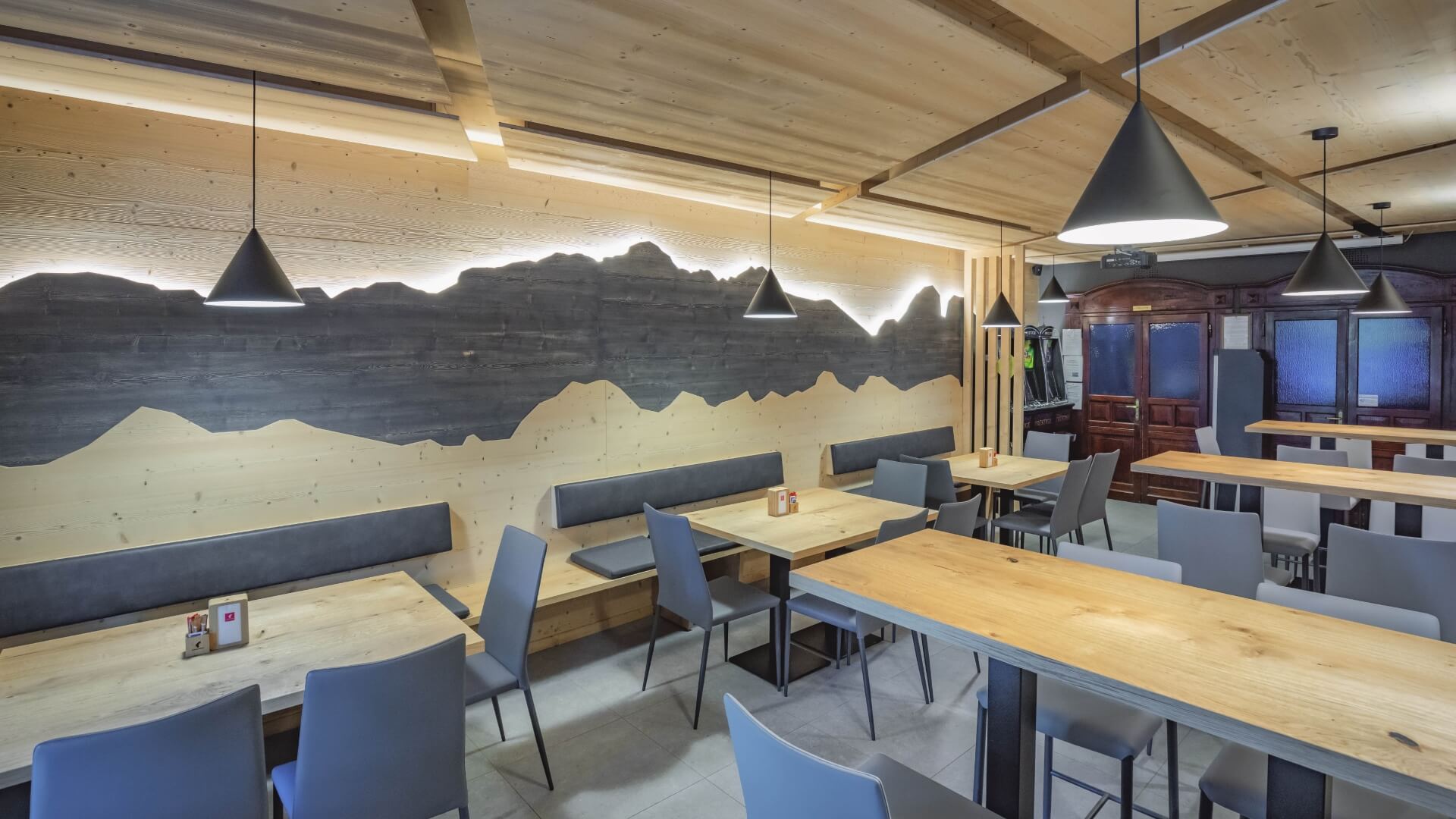 Rinnovo interni Caff&egrave; Miniere